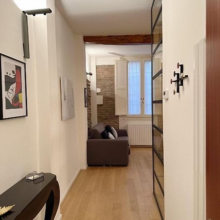 Koro'S Apartments Болонья Экстерьер фото