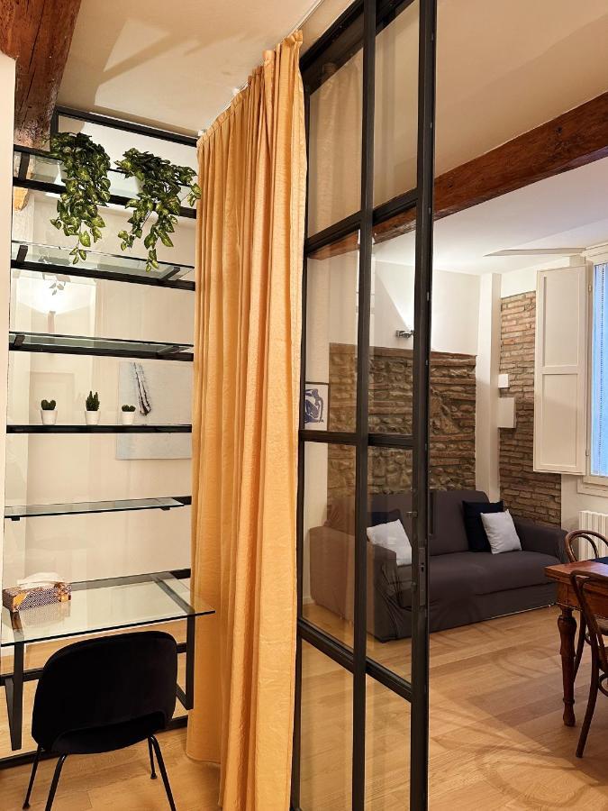 Koro'S Apartments Болонья Экстерьер фото